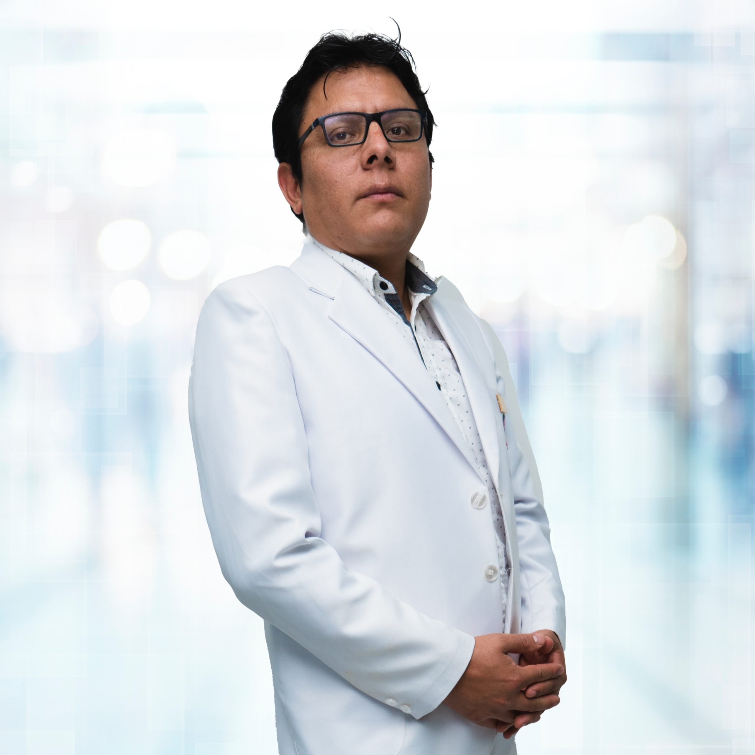 Dr. Miguel Rivas - Equipo Médico